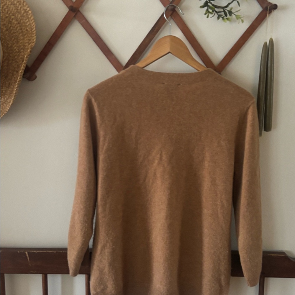 Talbots Cashmere Sweater - Picture 3 of 3